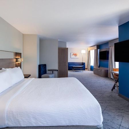 Holiday Inn Express Turlock By Ihg Екстериор снимка