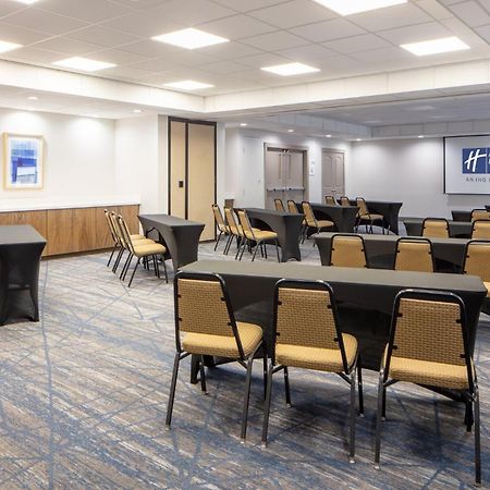 Holiday Inn Express Turlock By Ihg Екстериор снимка