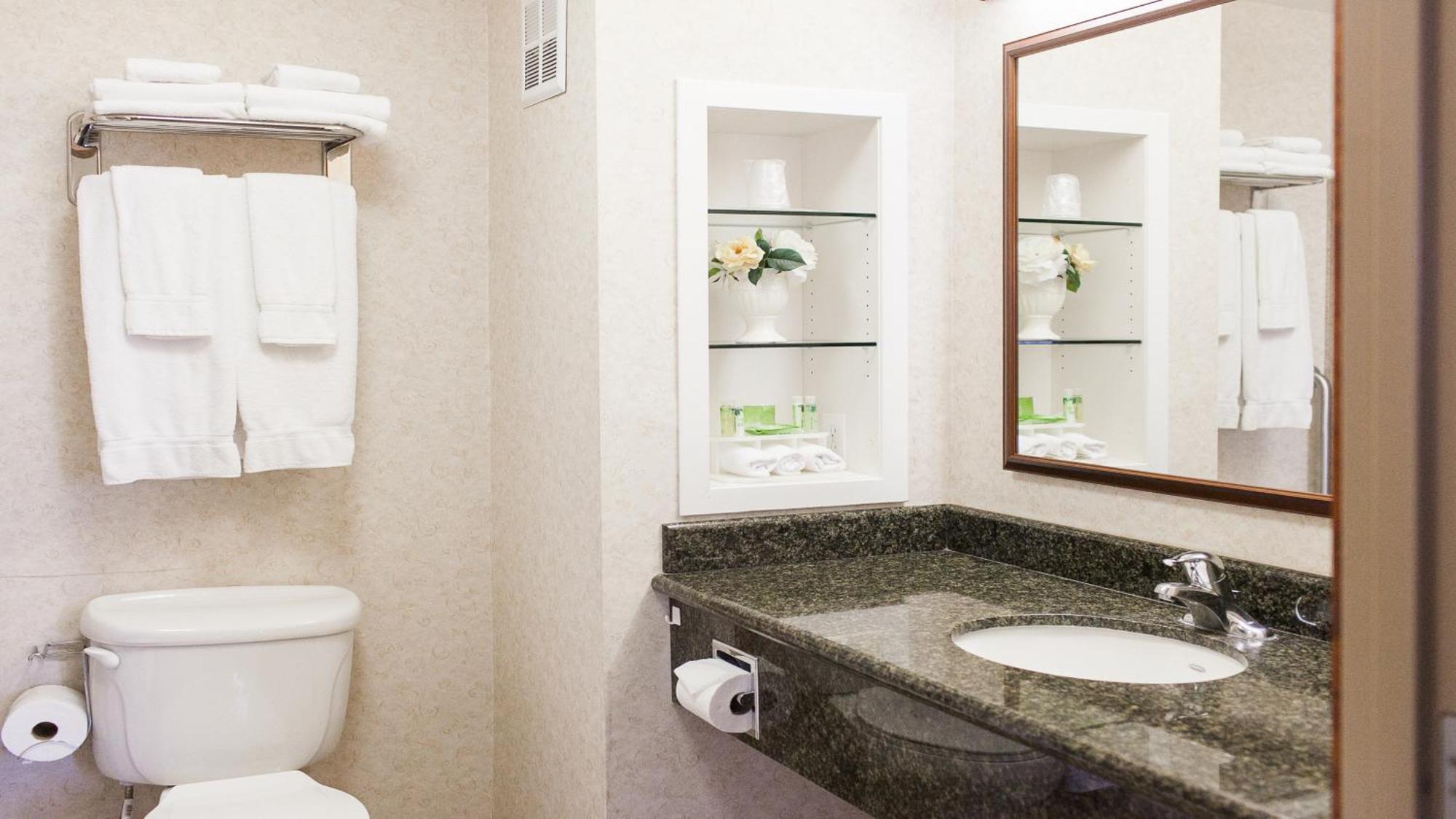 Holiday Inn Express Turlock By Ihg Екстериор снимка