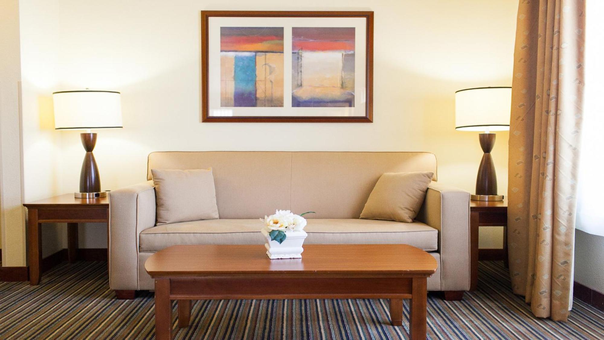 Holiday Inn Express Turlock By Ihg Екстериор снимка