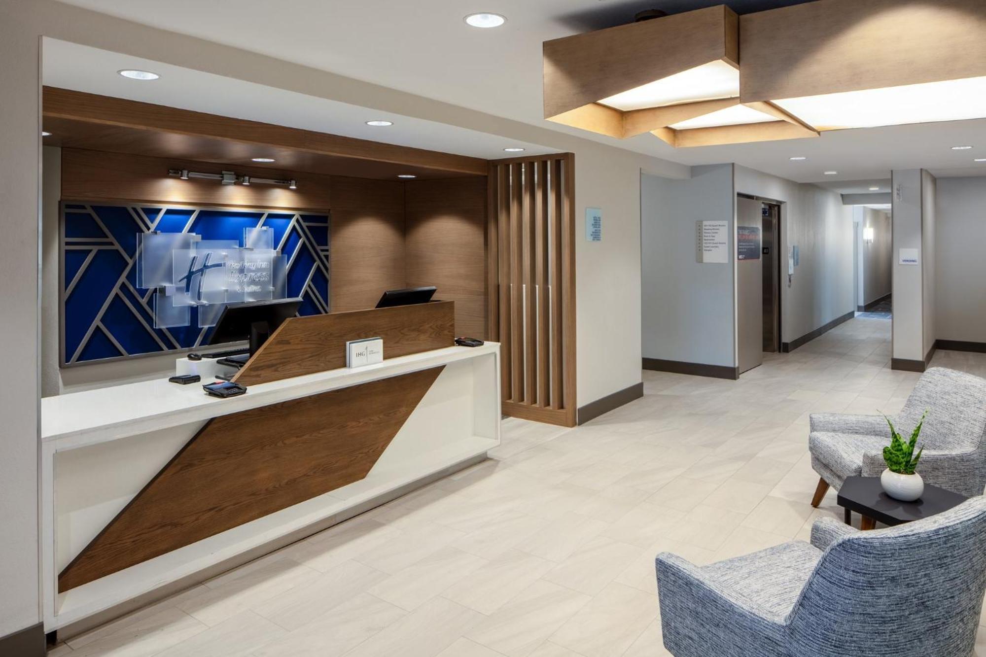 Holiday Inn Express Turlock By Ihg Екстериор снимка